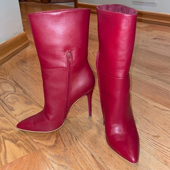 Charles by Charles Davis red boots size 9M